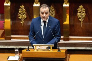 Paris, France. 16th Oct, 2025. French Prime Minister Sebastien Lecornu attends the debate on the no-confidence motion against Prime Minister Lecornu government at the National Assembly in Paris, on October 16, 2025. Lecornu was reappointed prime minister